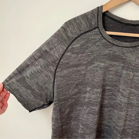 Lululemon Metal Vent Tech Short Sleeve Black/Anchor XXL - Picture 6 of 8